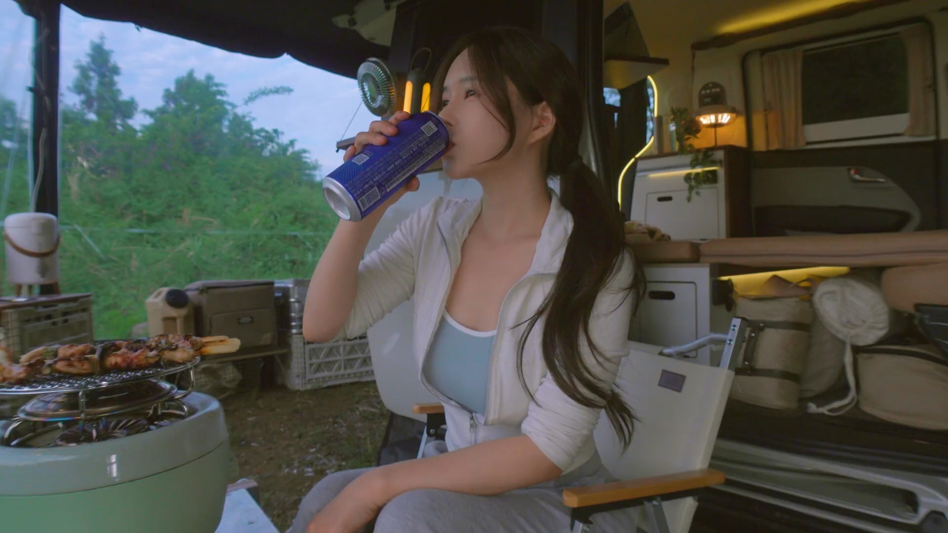 海外校友子女探访玉虚宫 感受武当文化